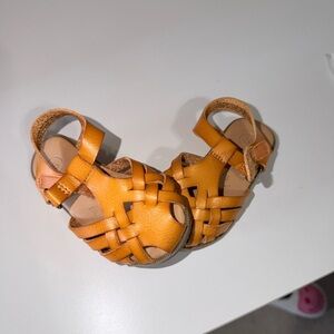 Kids Tan Sandals Target size 5